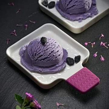 Black Currant Ice Cream